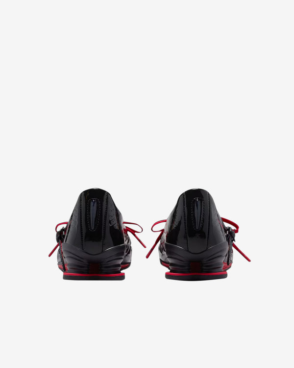 Nike - Women's LABELHOOD Shox Z Calistra Sneakers - (Black/Red)