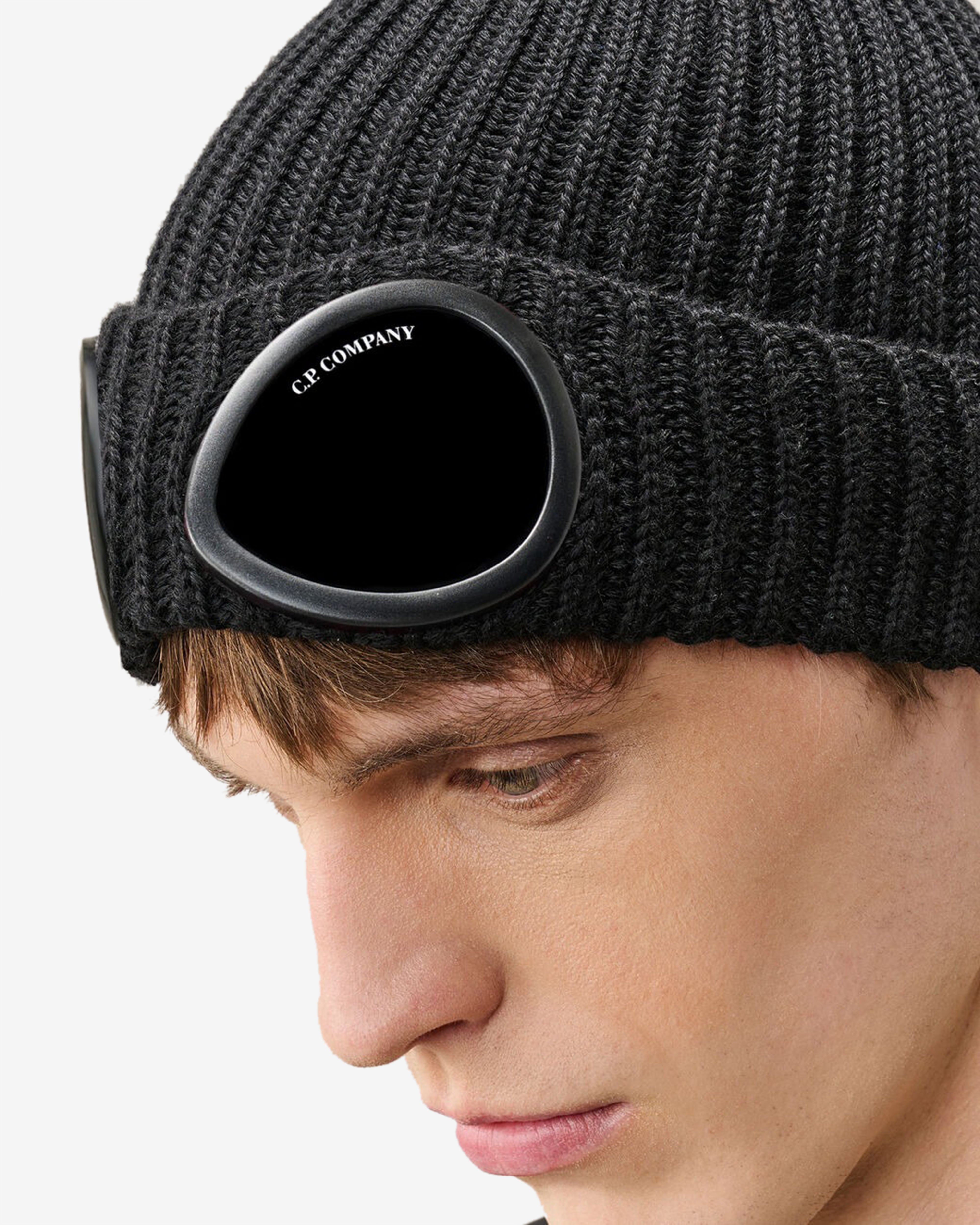 C.P. Company: Men's Extrafine Merino Wool Goggle Beanie (Black