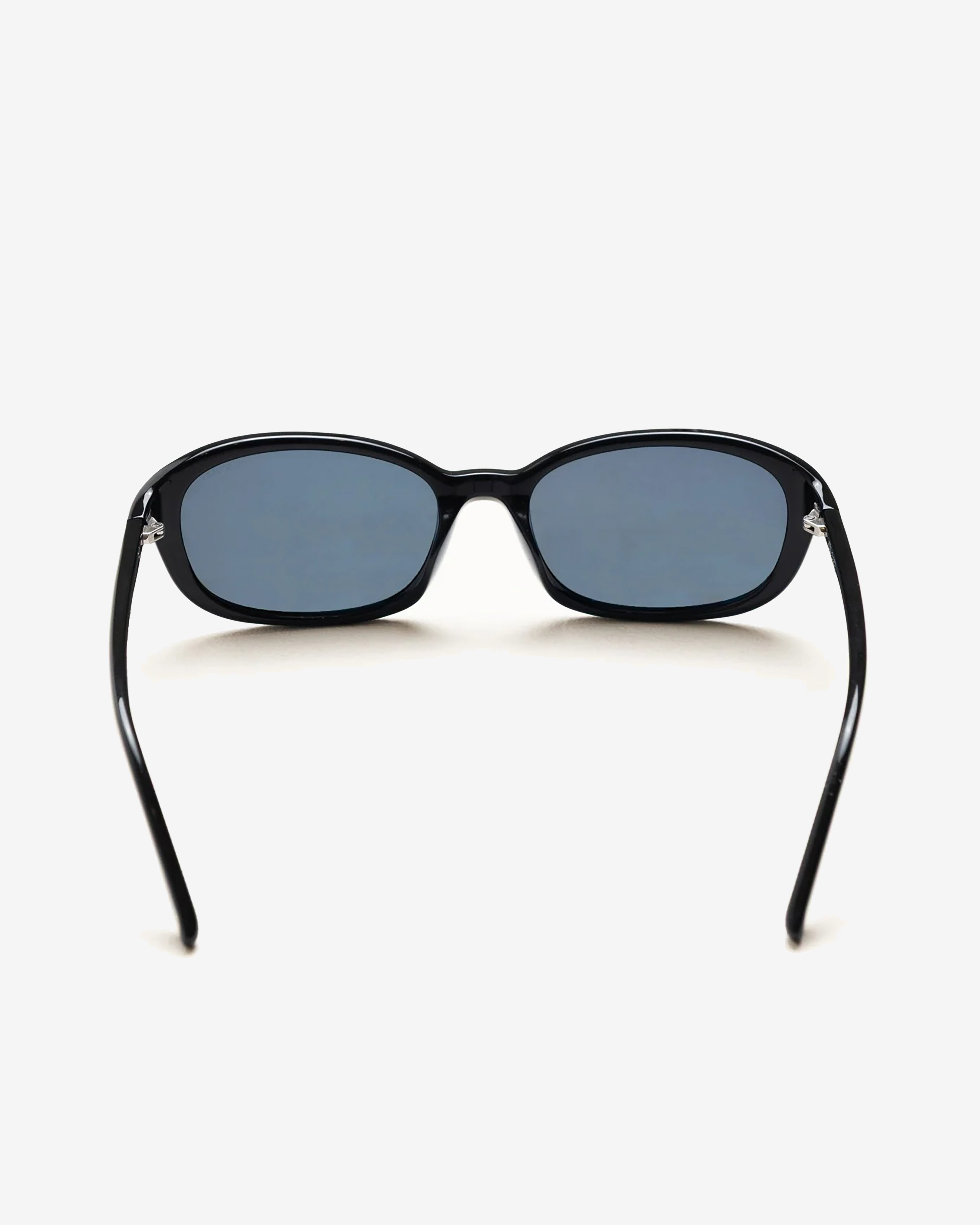 Stüssy: Eli Sunglasses (Black/Black Lens) | DSMNY E-SHOP