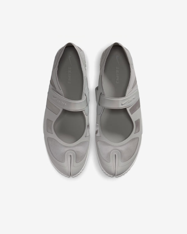 NikeSKIMS - Women's Rift Satin Sneakers - (Night Silver/Grey)