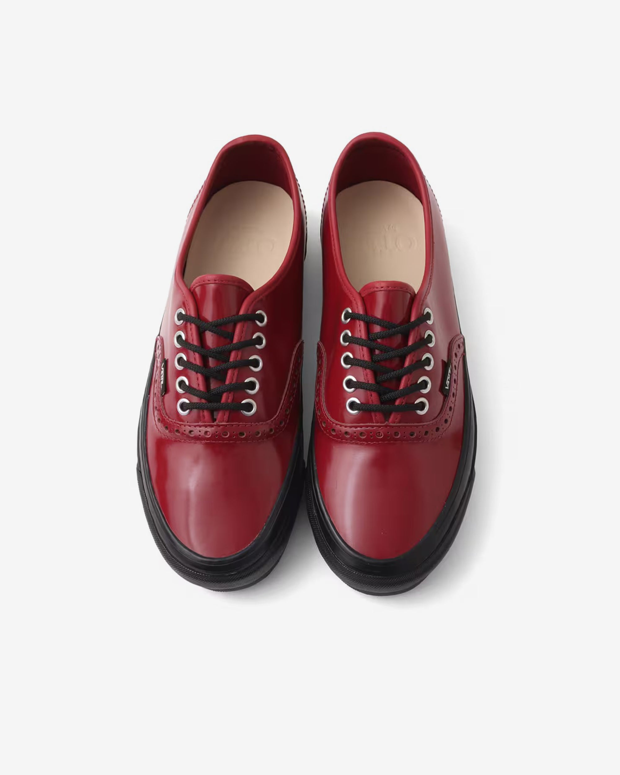 vans men's dress shoes VANS-37 EU-OTW Authentic 44 Siped Vibram Burgundy with Brogue details-Burgundy-Unisex The Asher model offers the usual sporty design in combination with excellent comfort Vans Ward Low Vulcanized Rubber