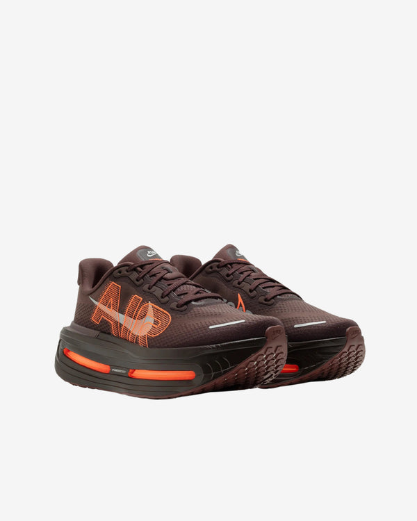 Nike - Men's Vomero Premium X Renegade Sneakers - (Brown Basalt/Total Orange)