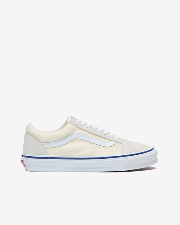 VANS - OG Old Skool Sneakers - (White)
