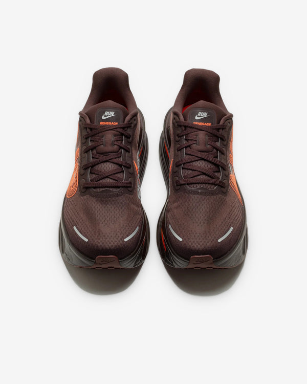 Nike - Men's Vomero Premium X Renegade Sneakers - (Brown Basalt/Total Orange)