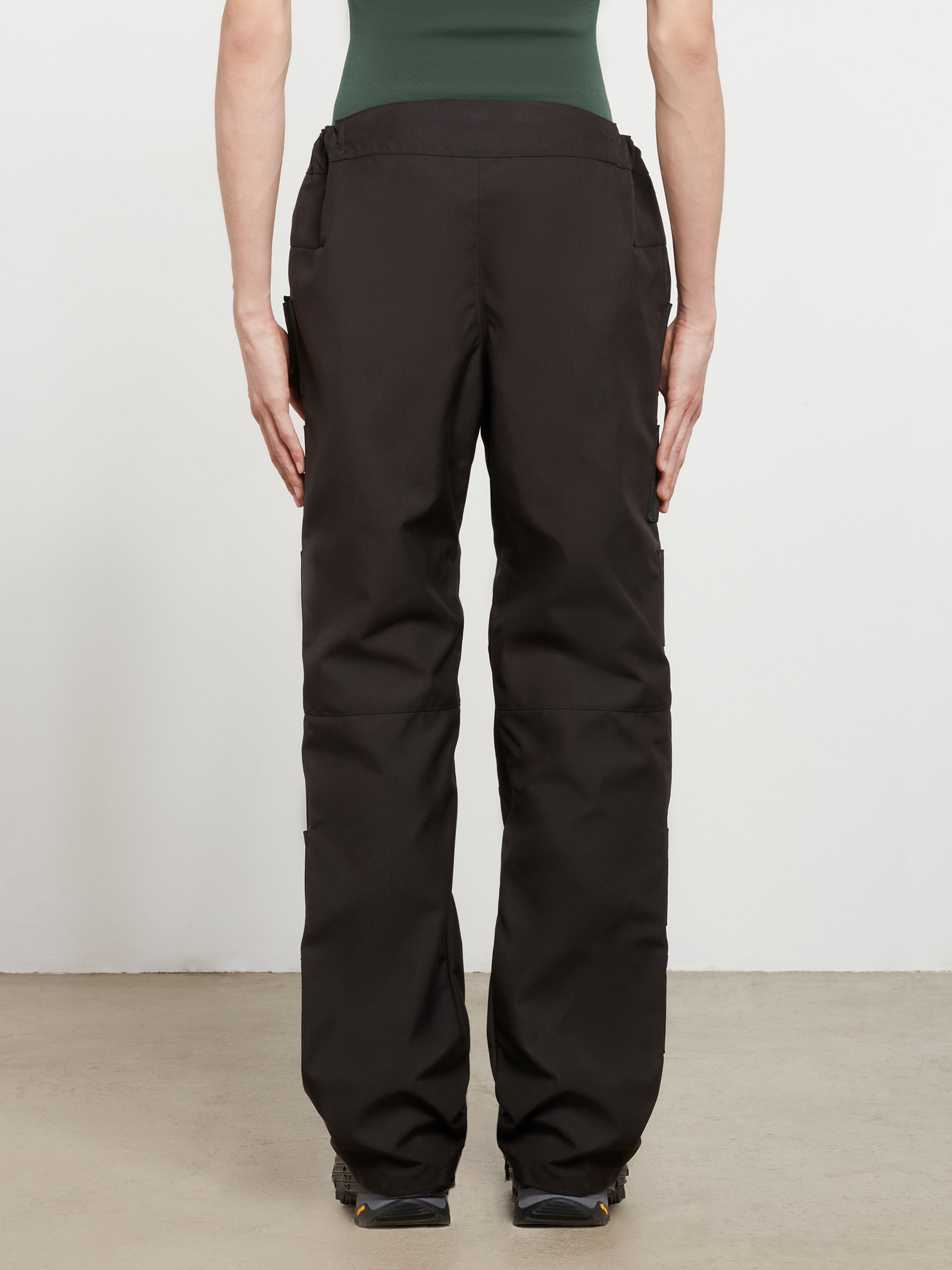 最終値下げ 2023SS ＲＥＬＡＸ ＴＲＯＵＳＥＲＳ（３００ＧＳ６３１