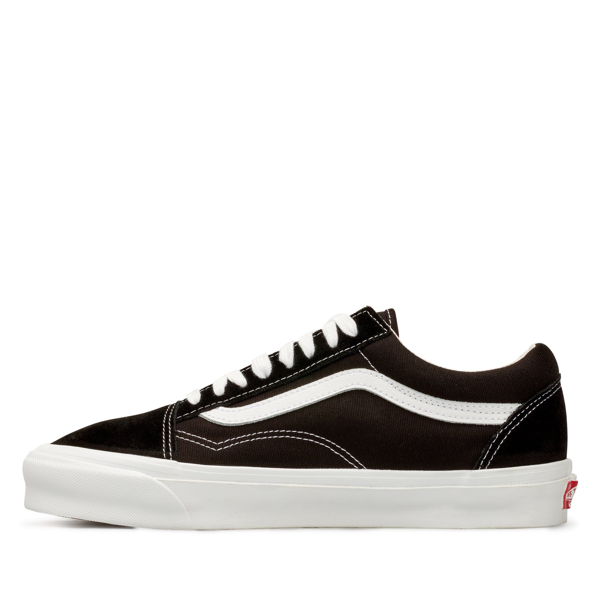 Vans Men's Suede OG Old Skool (Black) view 2, Click to Zoom in
